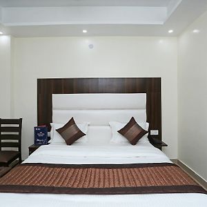 Oyo 11505 Hotel Classic Park